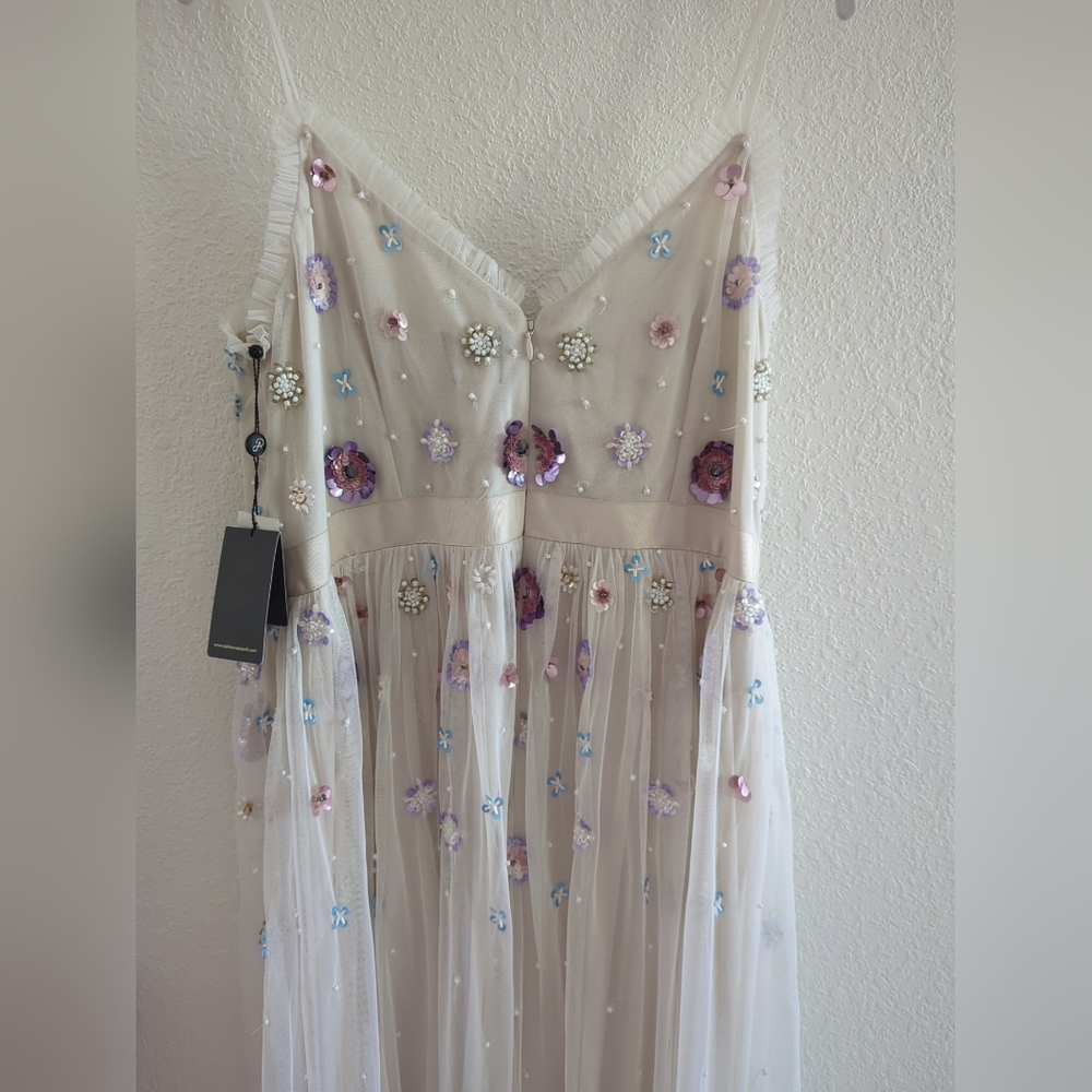 Adrianna Papell Women's Embellished Ruffled V-Neck Gown Dress Size 16 - Picture 10 of 10
